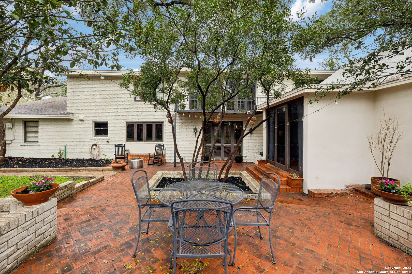 2214 Briarwood Dr
