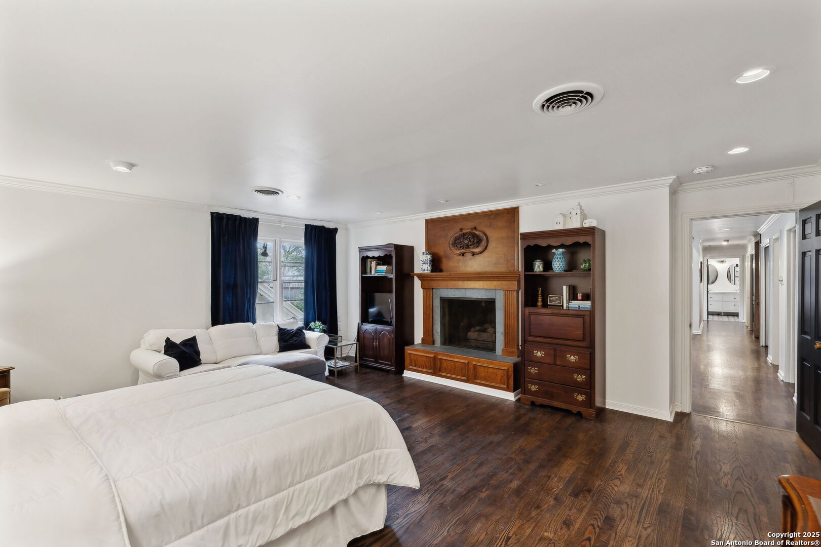 2214 Briarwood Dr