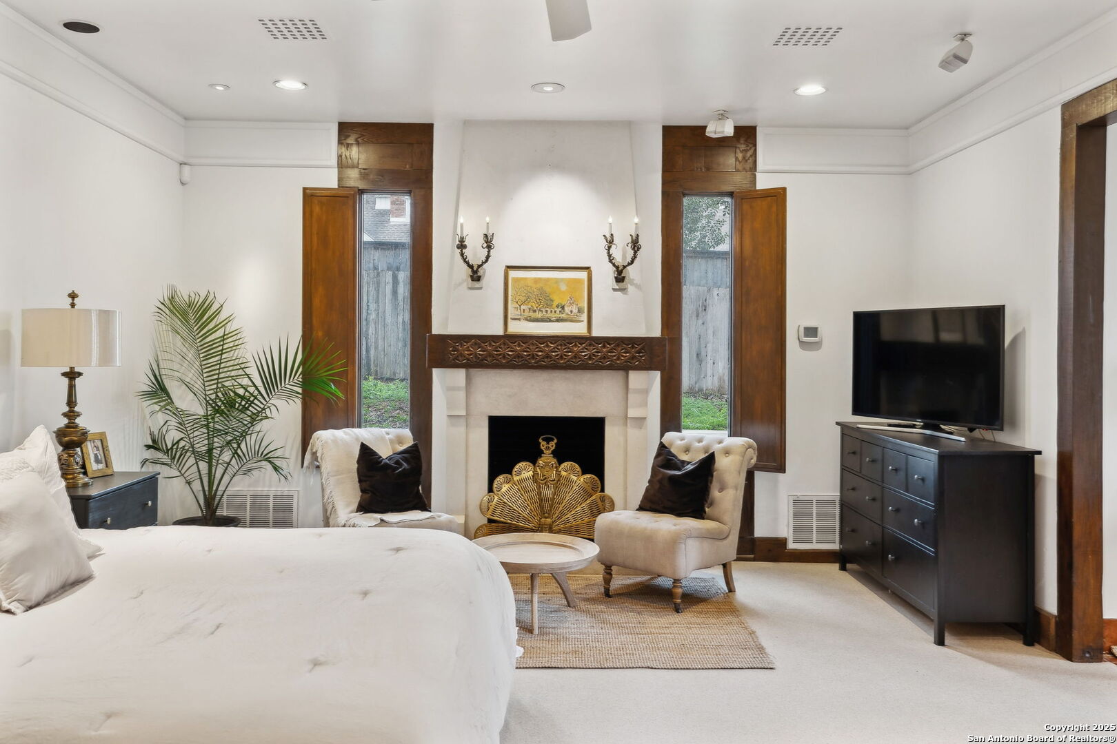 2214 Briarwood Dr