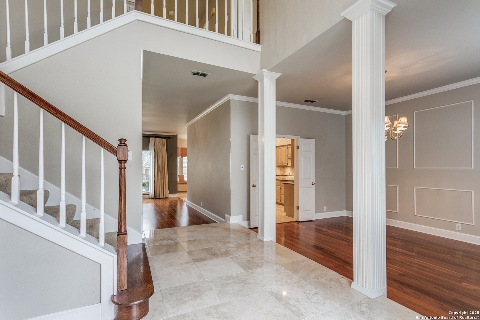 19602 ENCINO CROWN