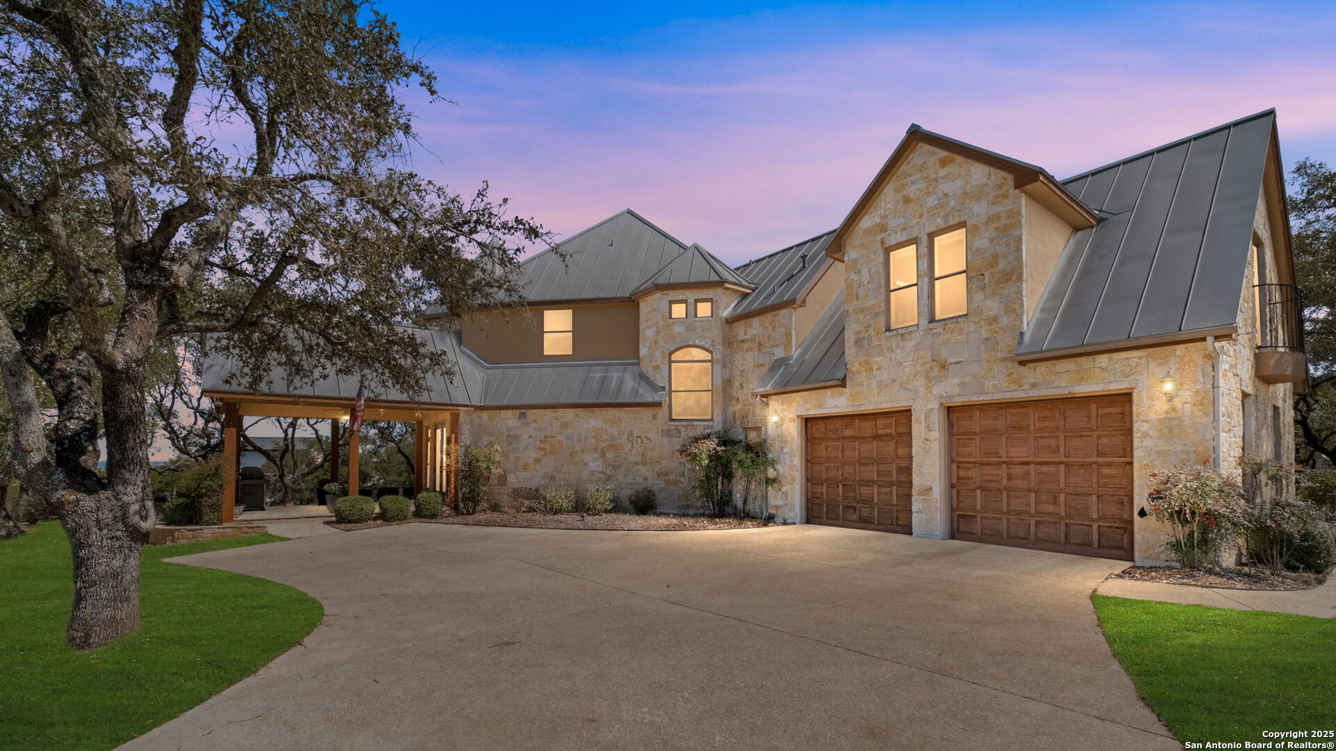 111 Saddle Ridge