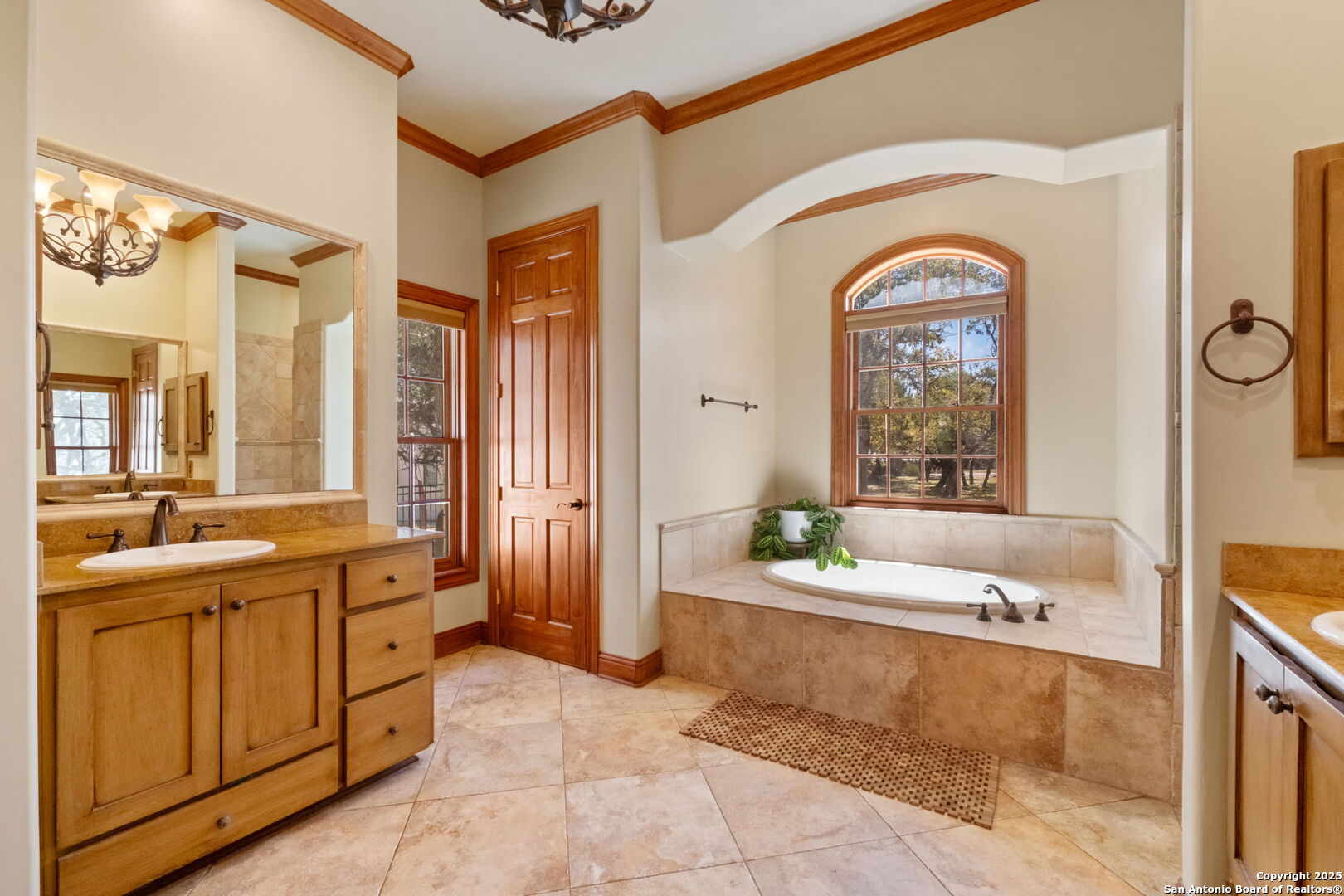 111 Saddle Ridge