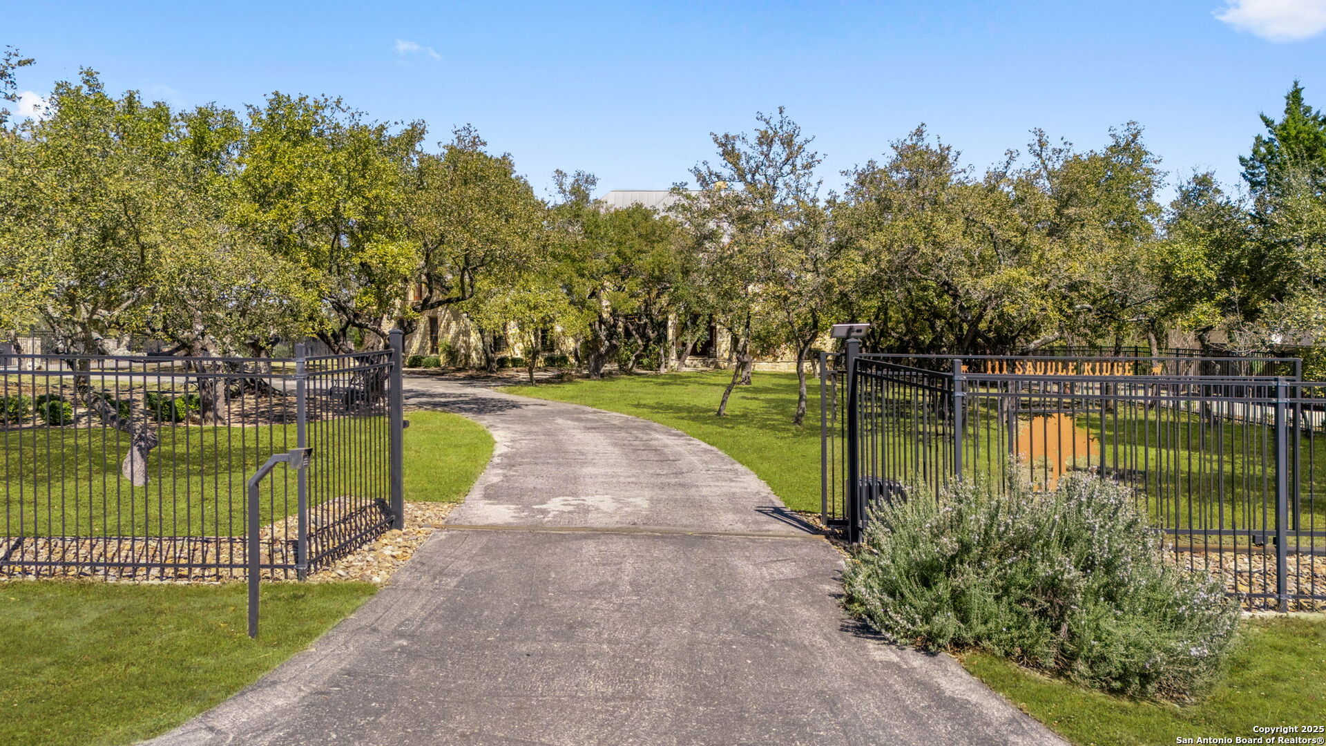 111 Saddle Ridge