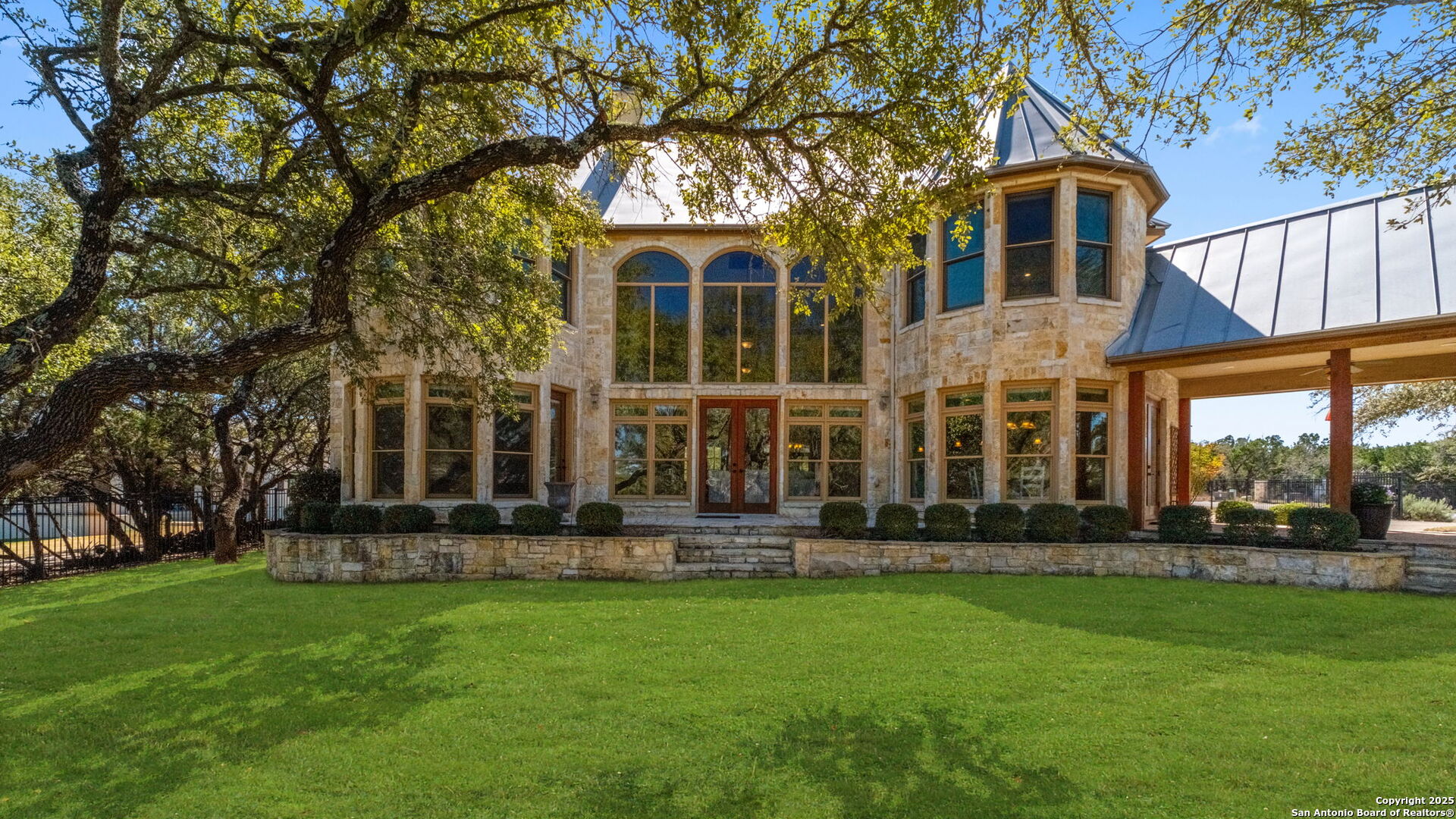 111 Saddle Ridge