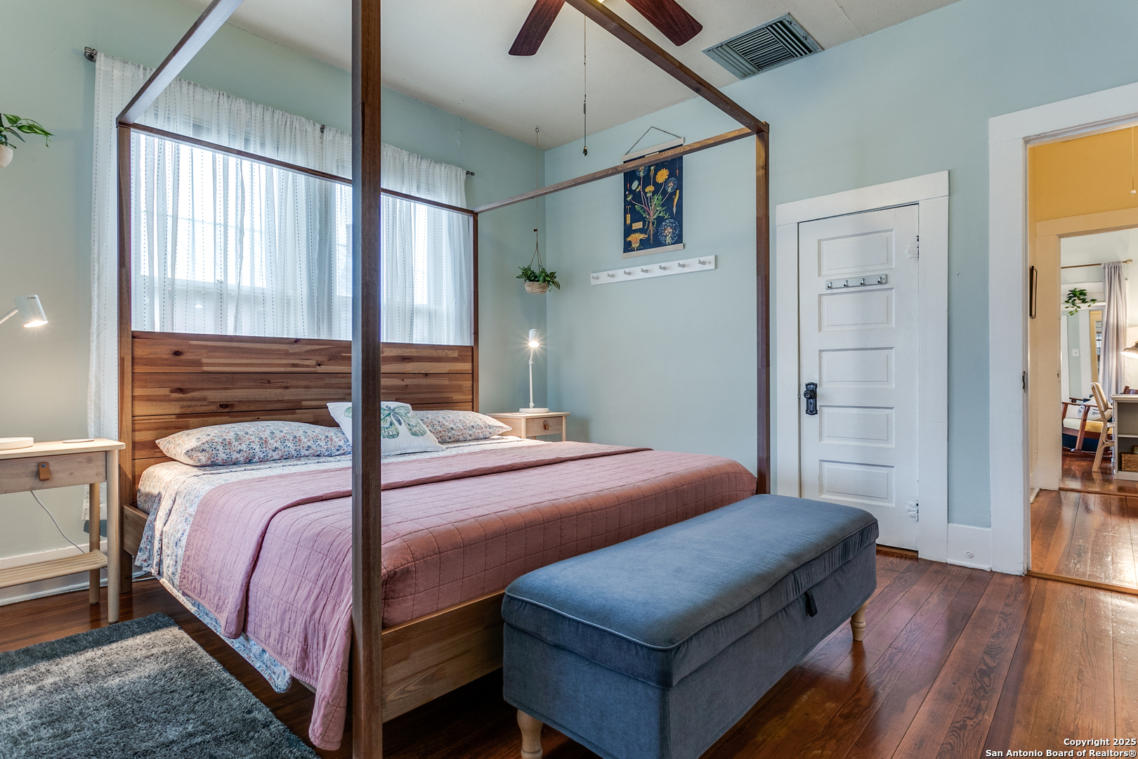 723 S Main