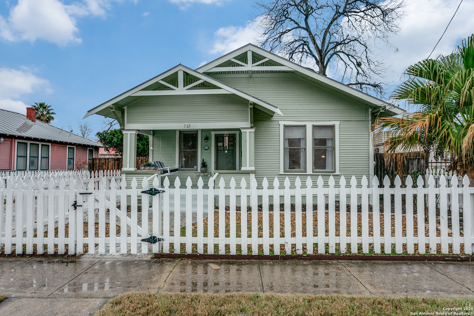 723 S Main