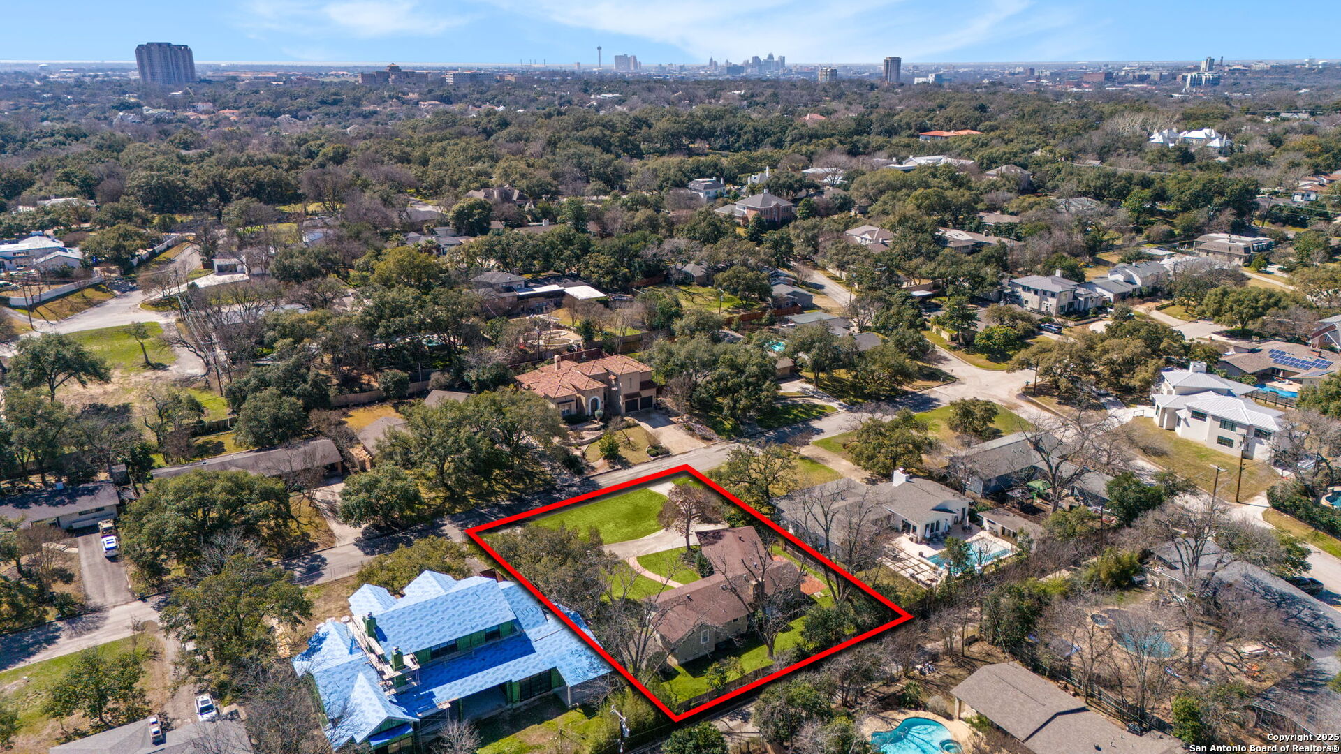 709 CANTERBURY HILL