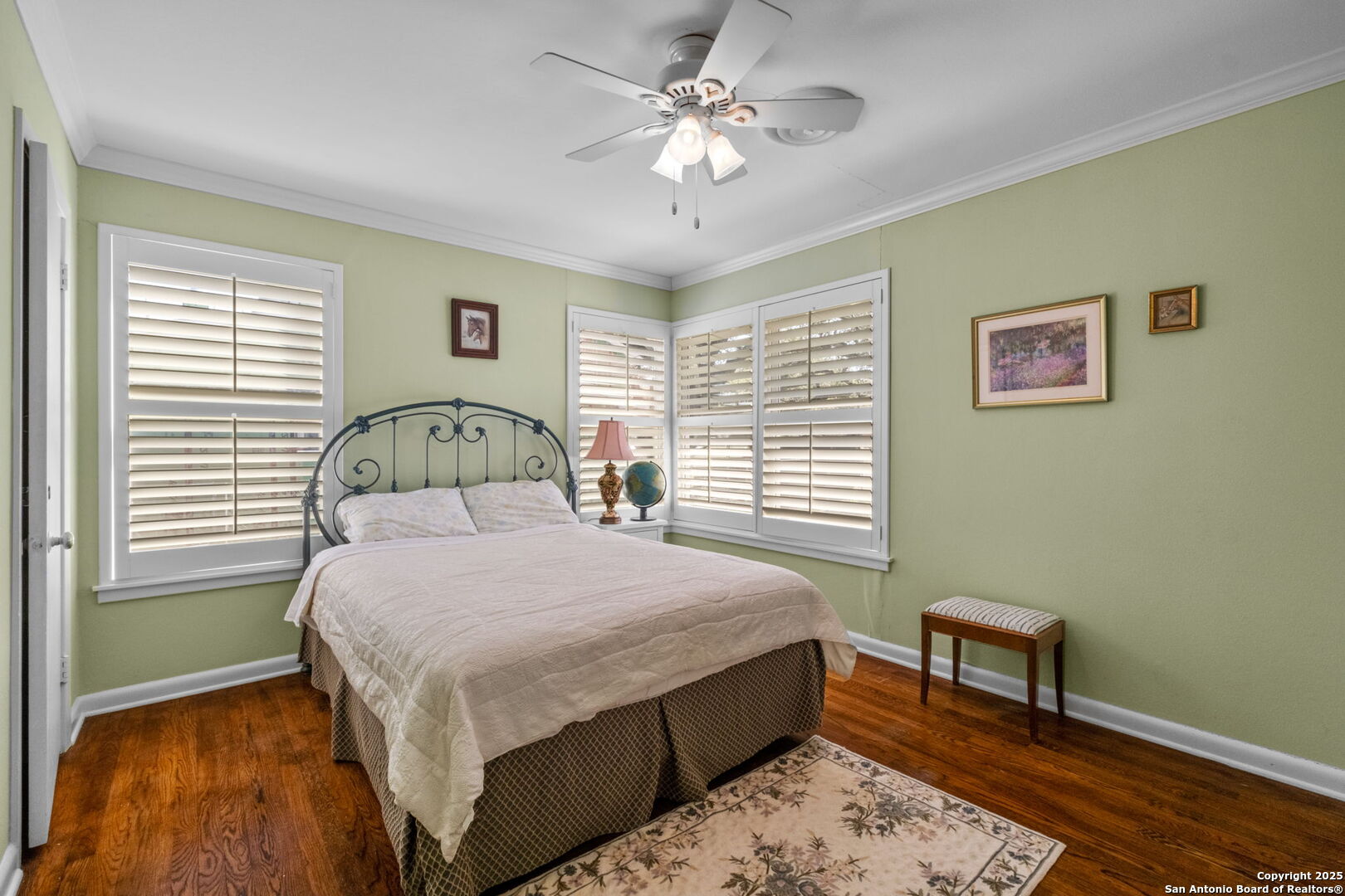 709 CANTERBURY HILL