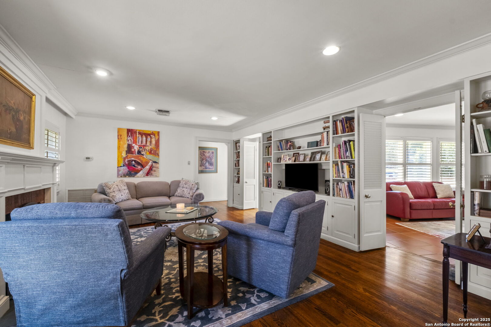 709 CANTERBURY HILL