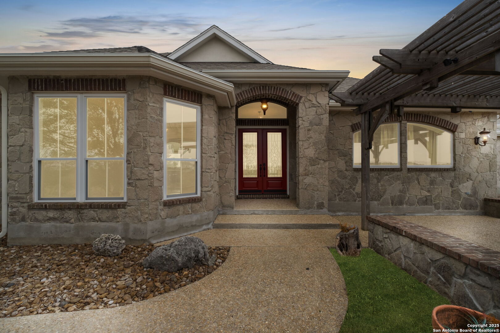 1069 Fawn River