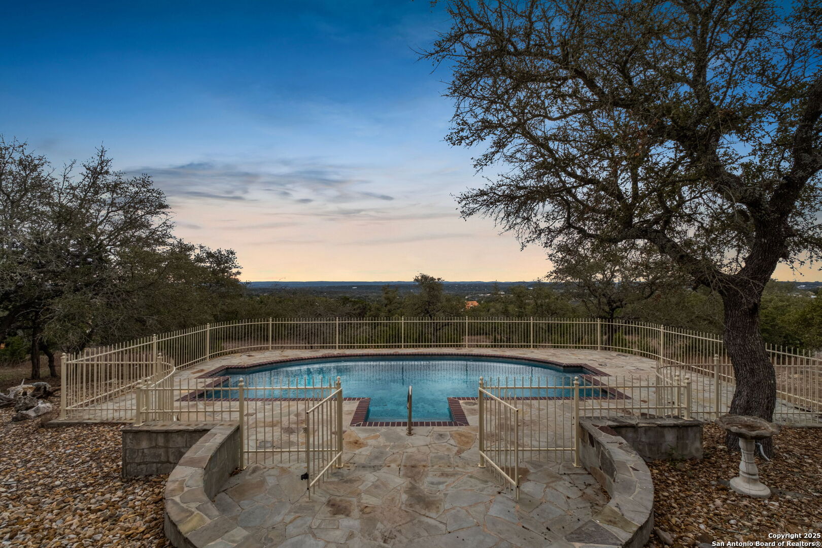 1069 Fawn River