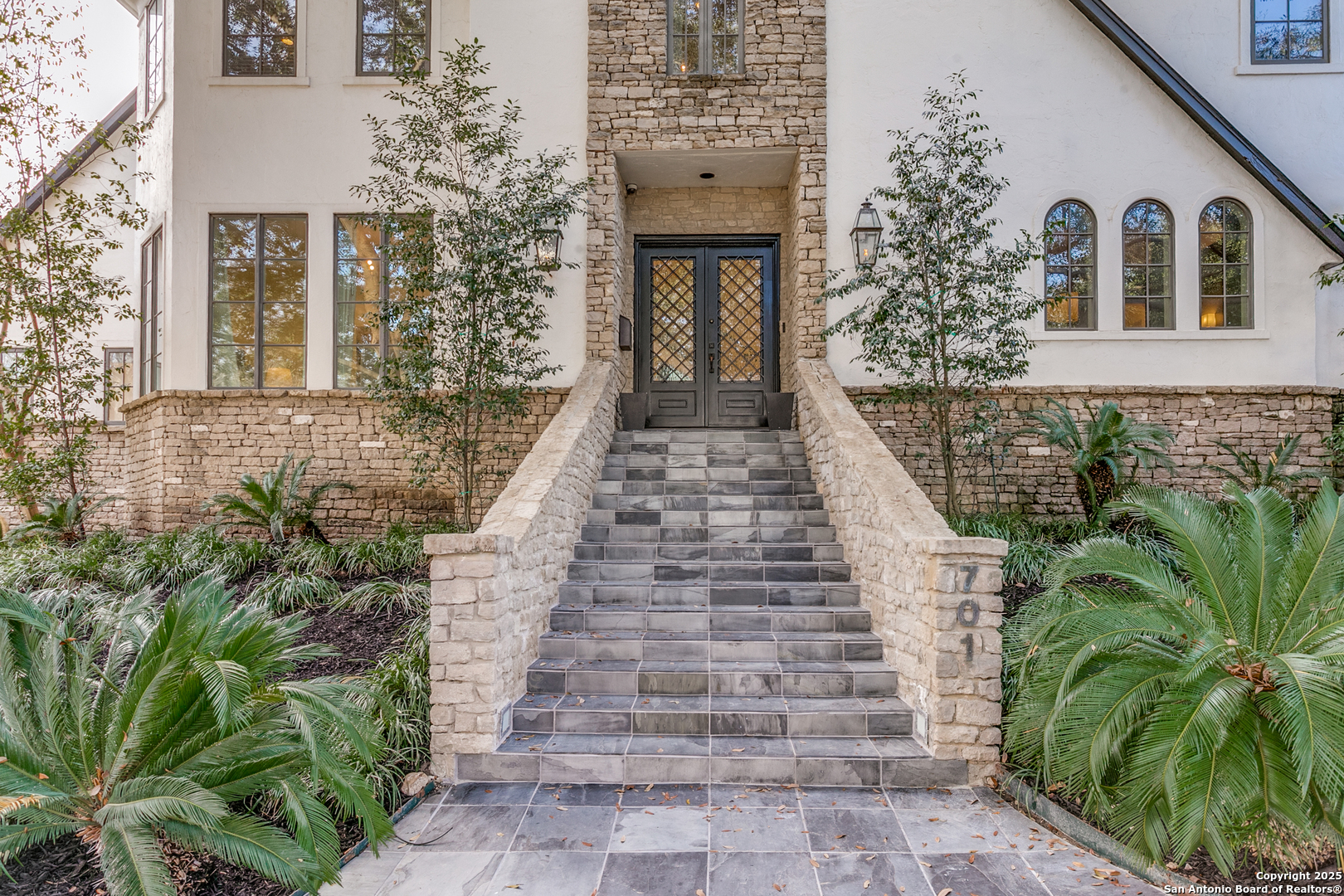 701 Garraty Ct.