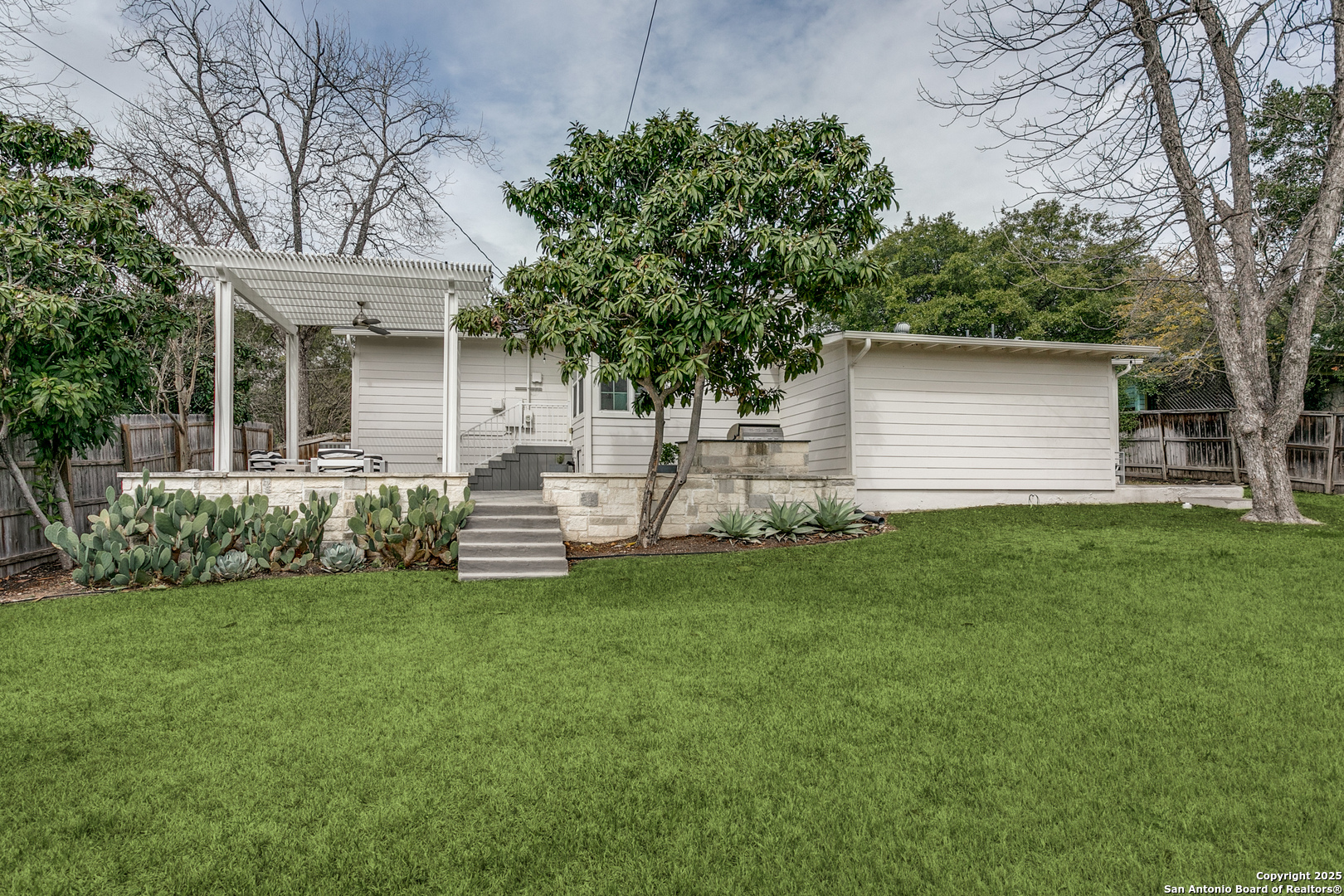 1008 Ivy Lane