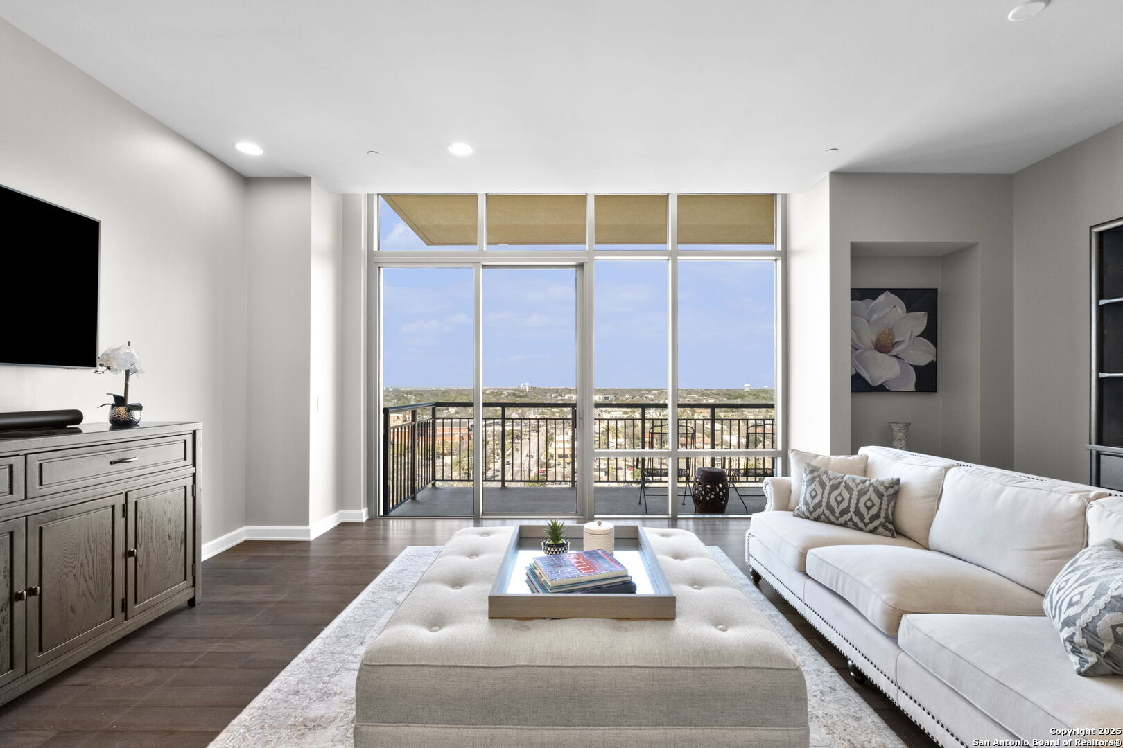 4242 Broadway 1505