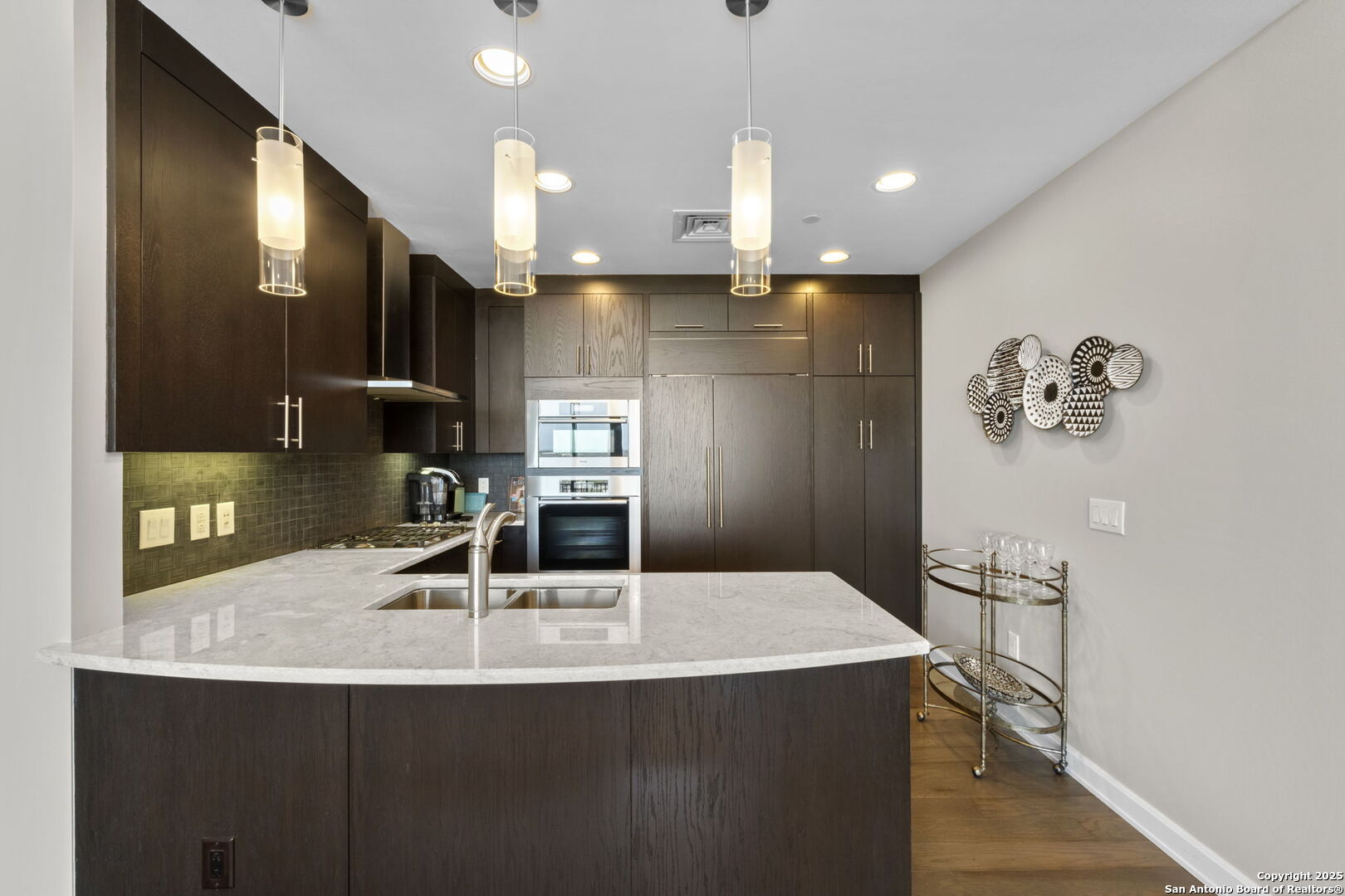 4242 Broadway 1505