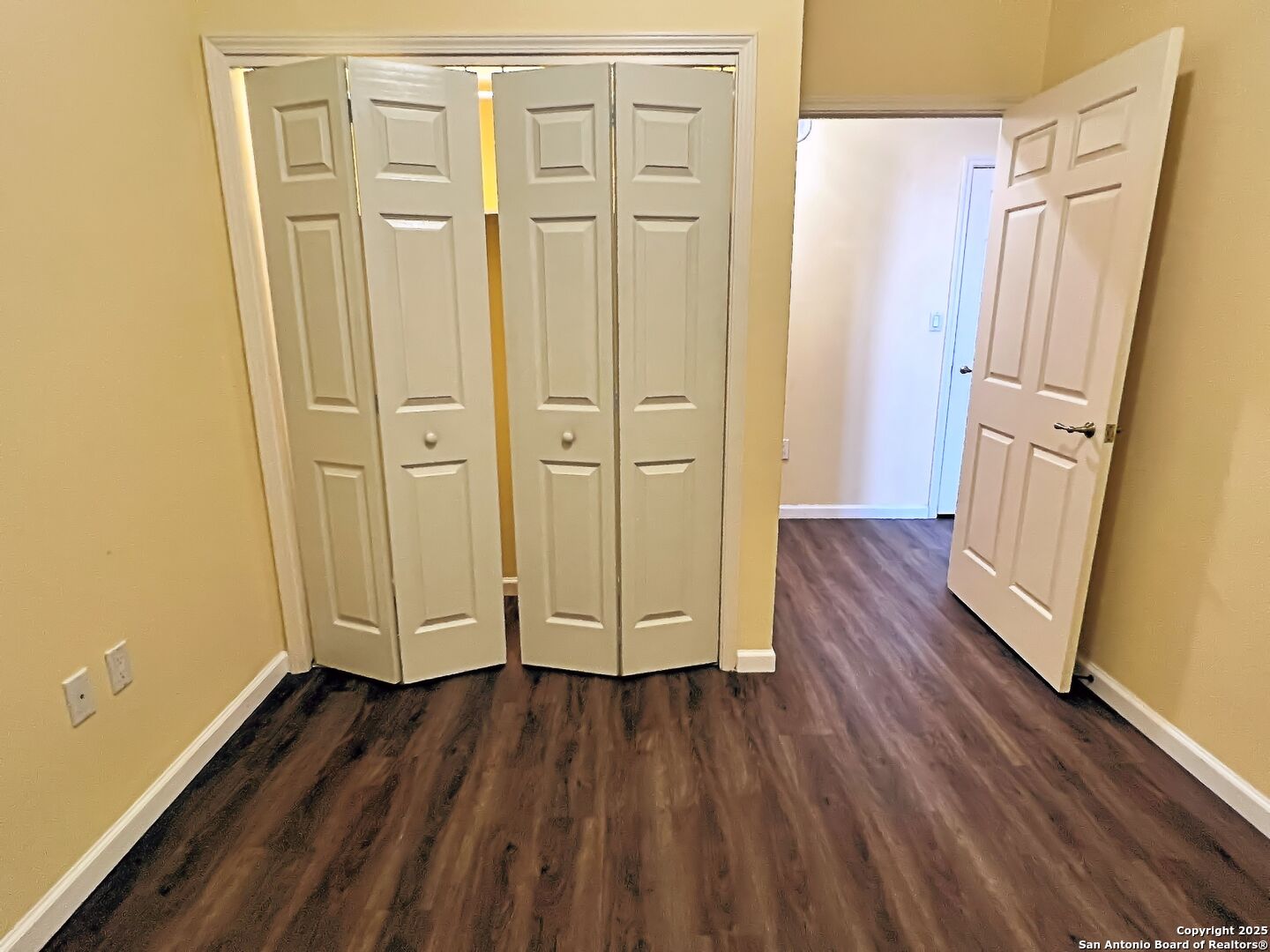 1 Towers Park Ln 205