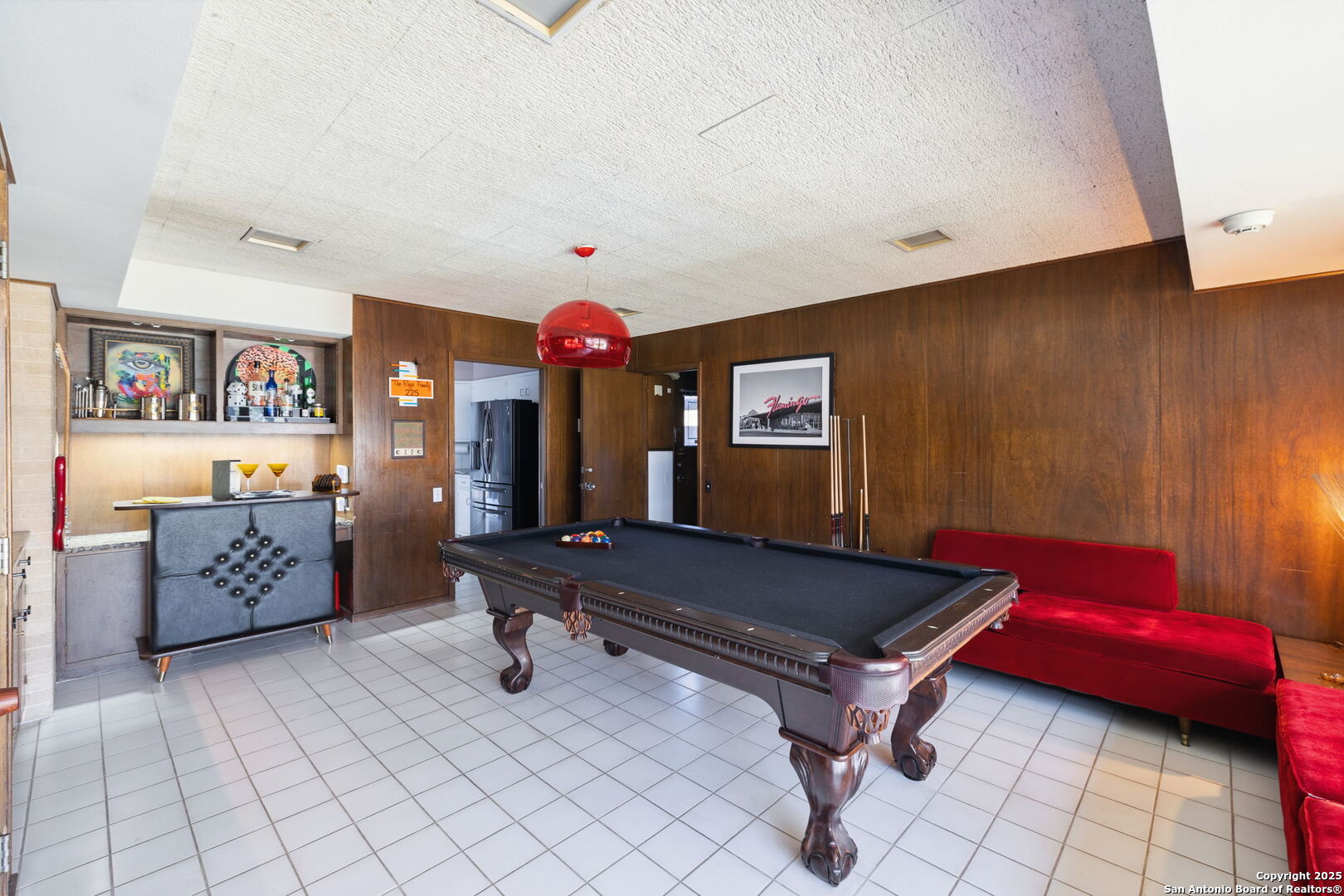 225 CAROLWOOD DR