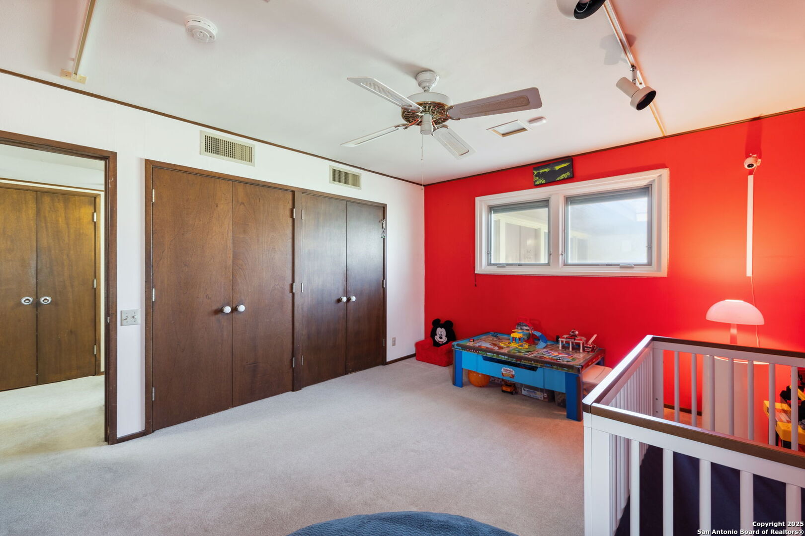 225 CAROLWOOD DR