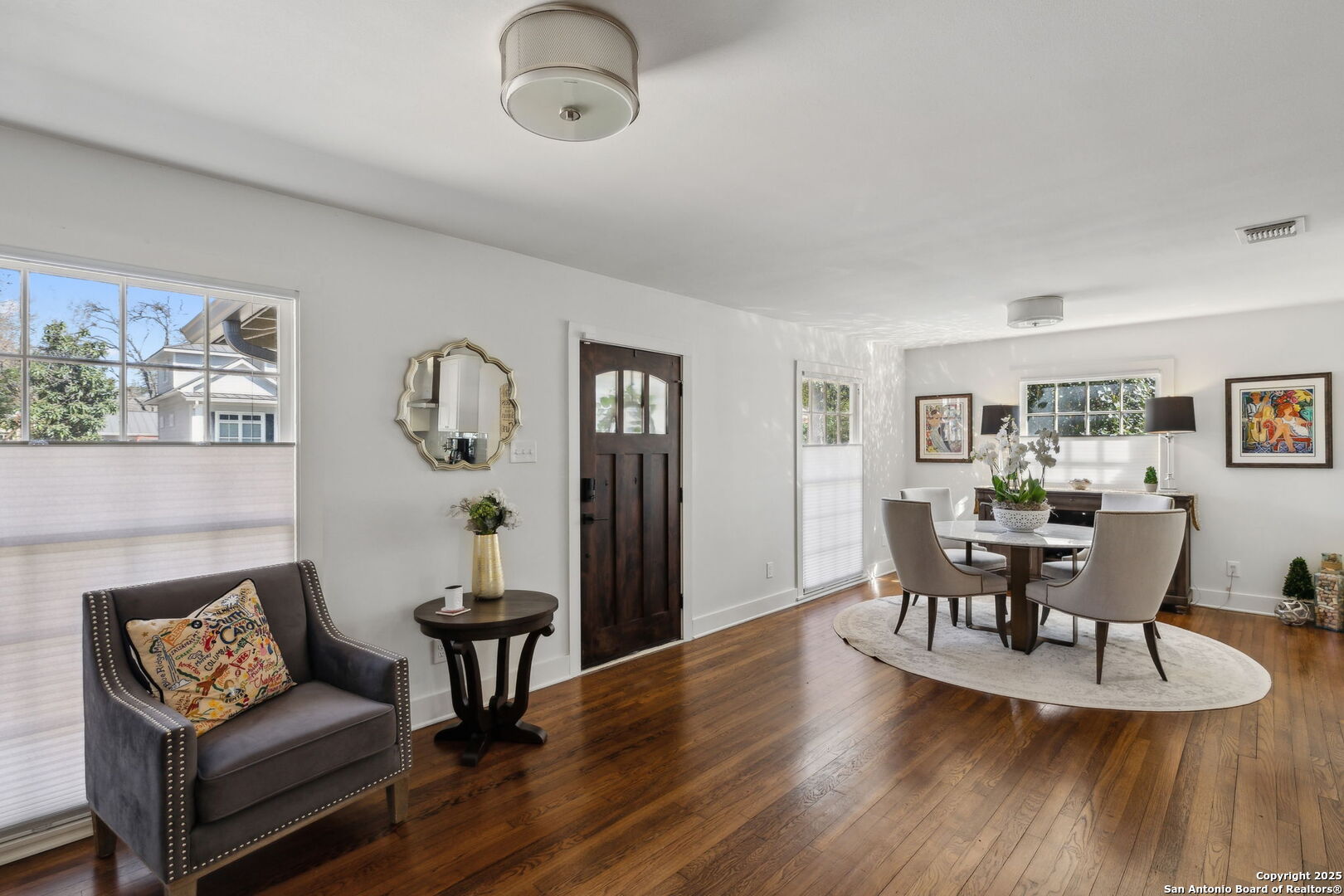 260 E Edgewood