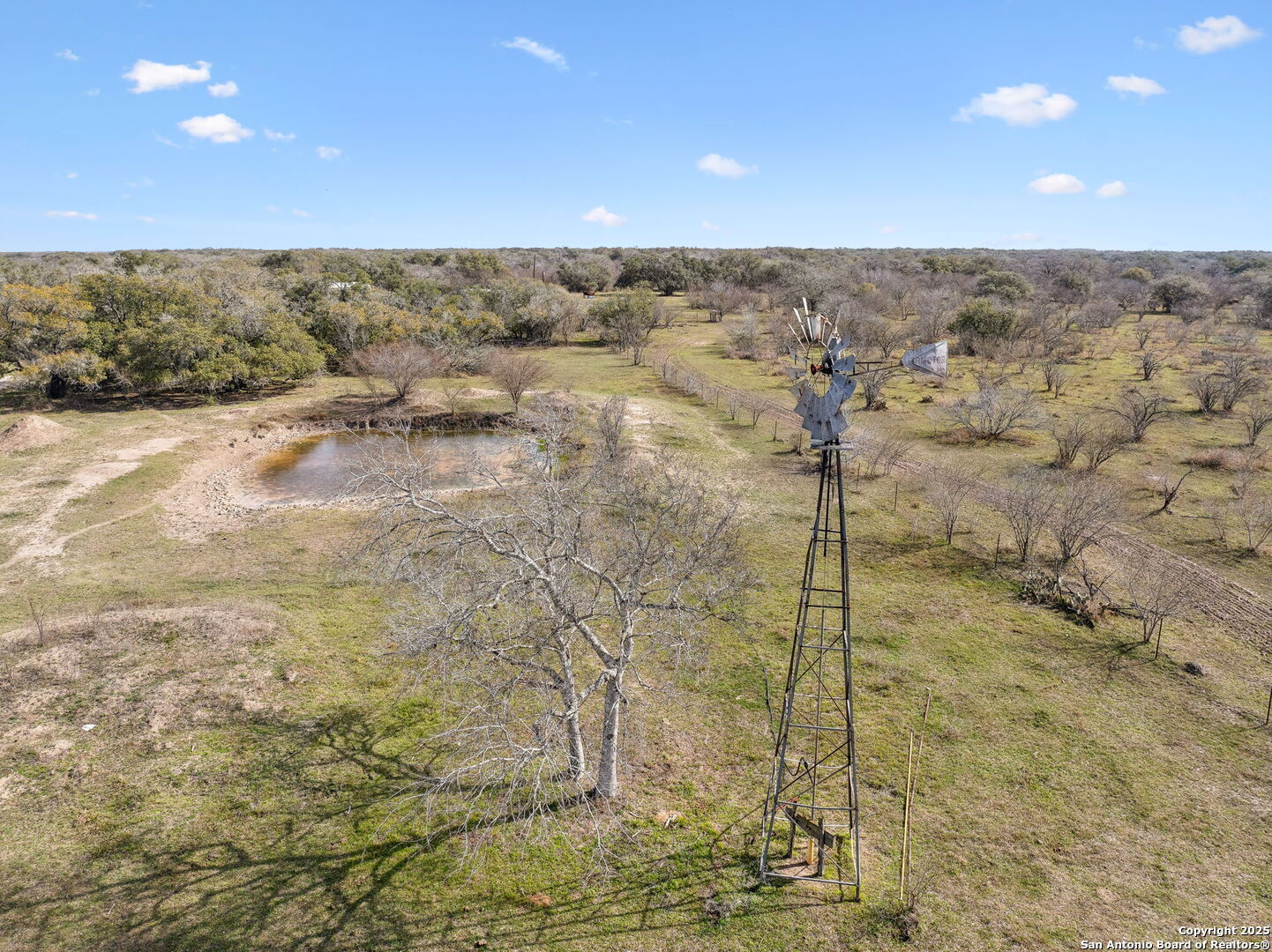 868 US Hwy 183
