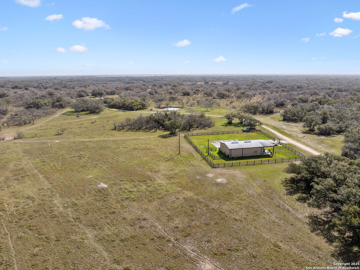 868 US Hwy 183