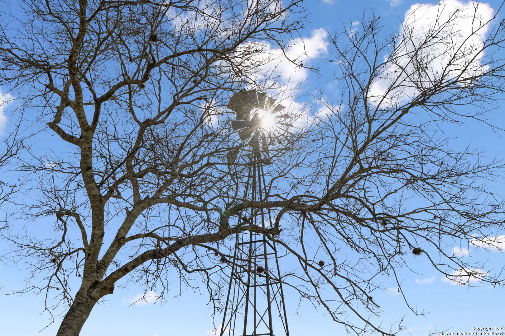 868 US Hwy 183