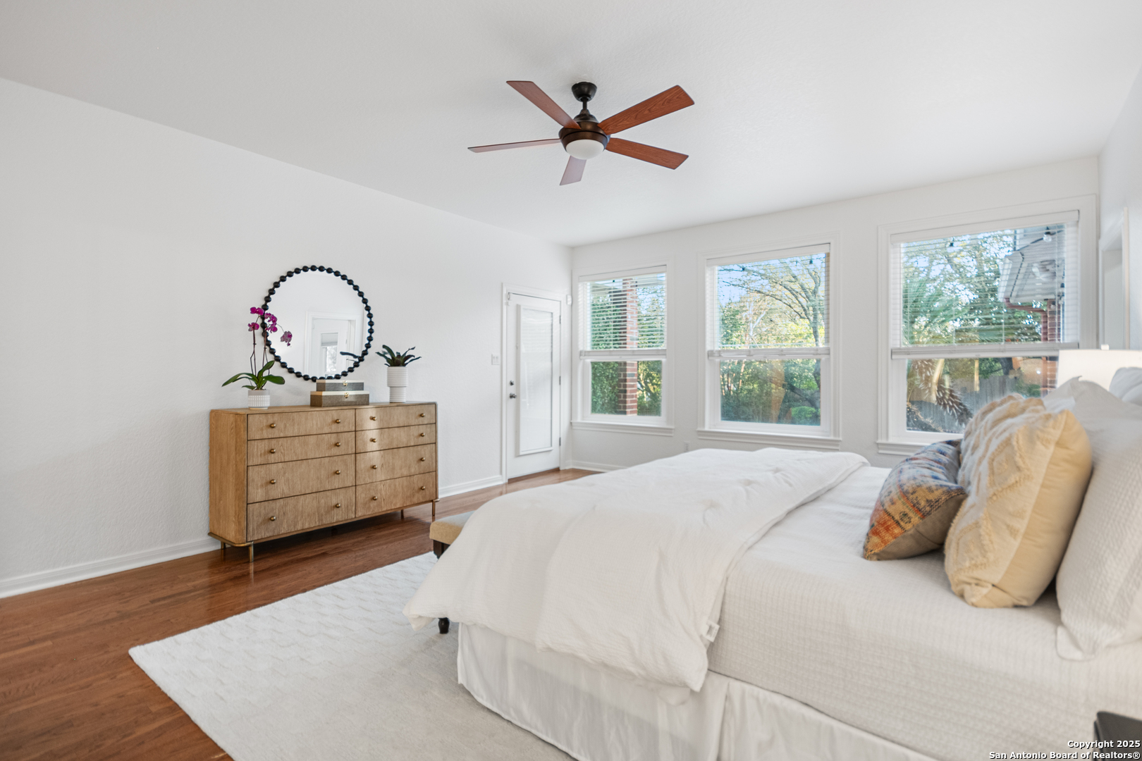 1606 Thrush Court