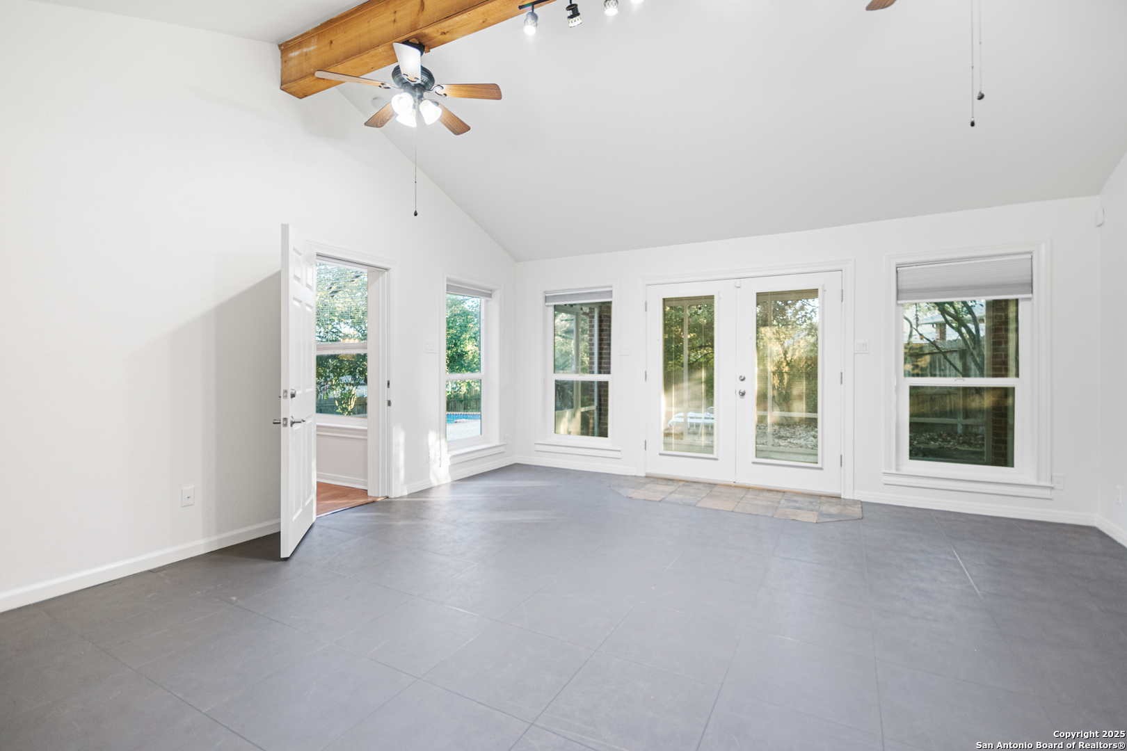 1606 Thrush Court