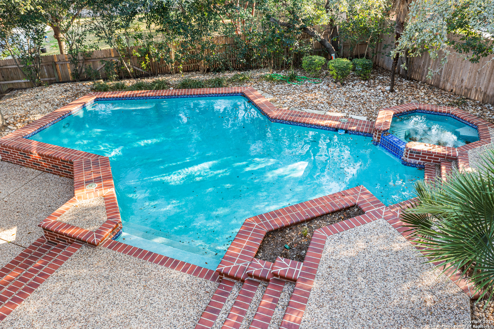 1606 Thrush Court