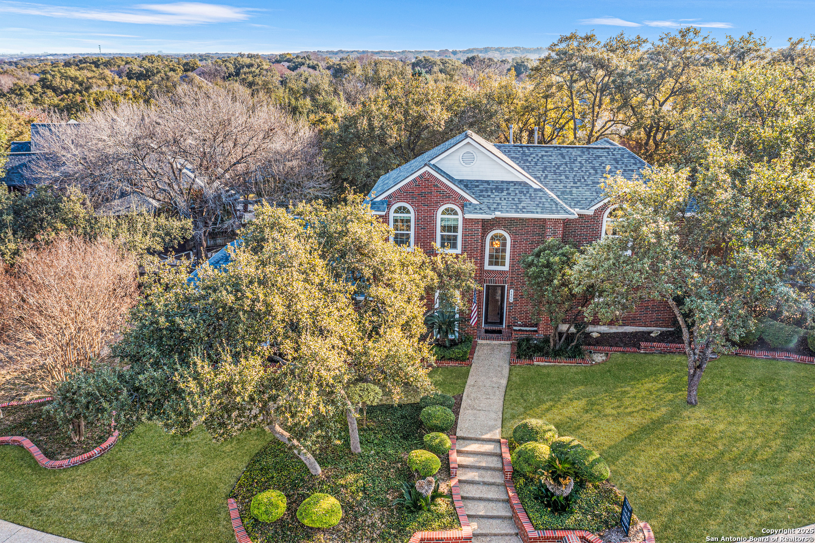 1606 Thrush Court