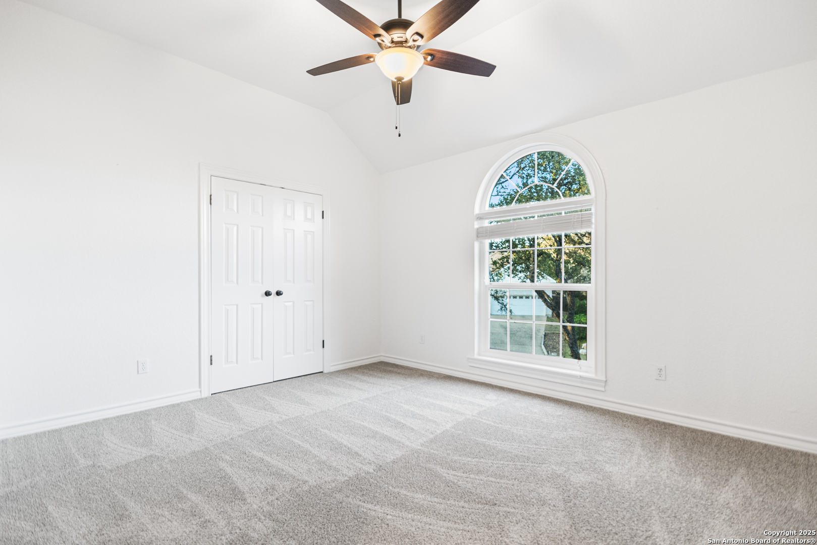 1606 Thrush Court