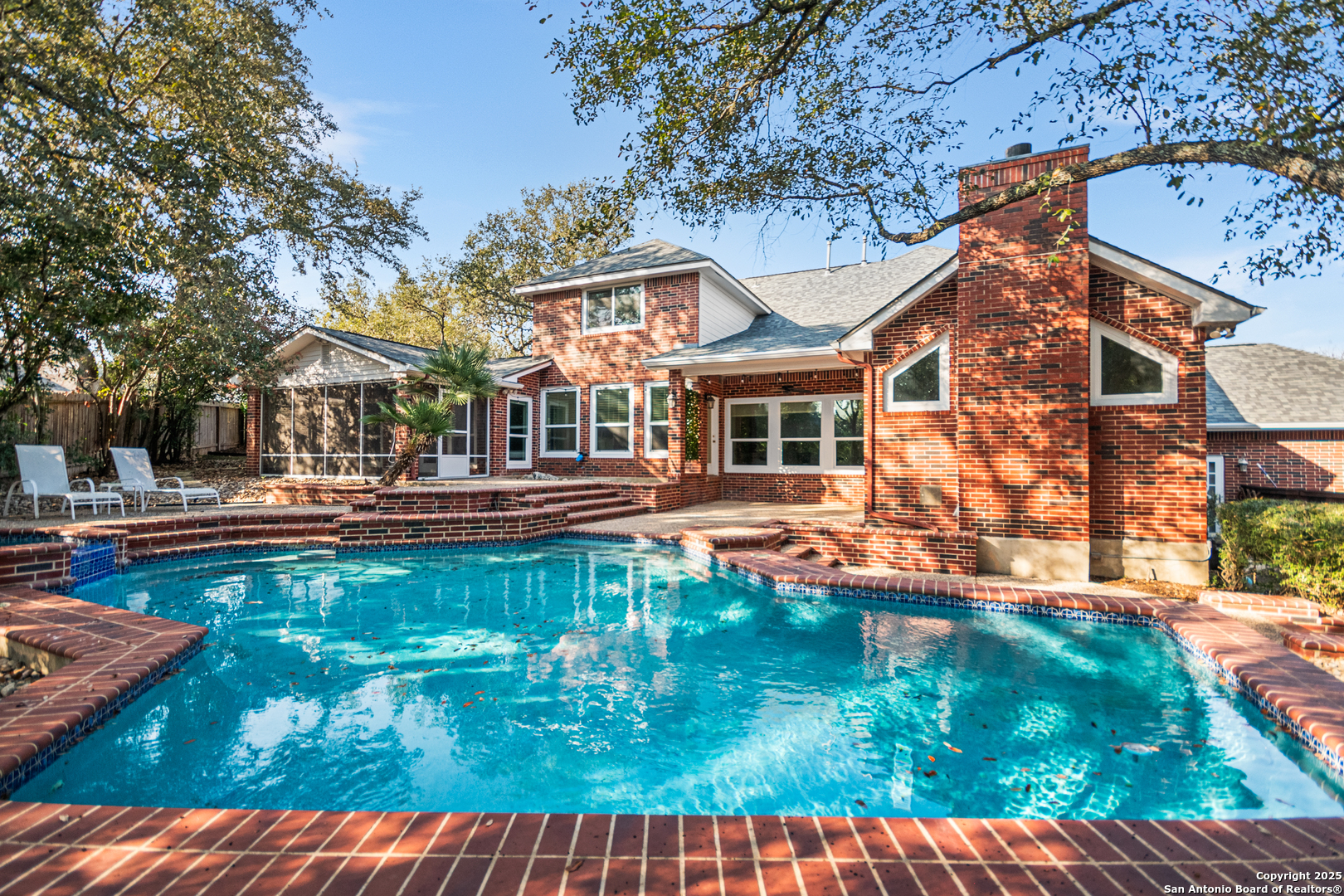 1606 Thrush Court