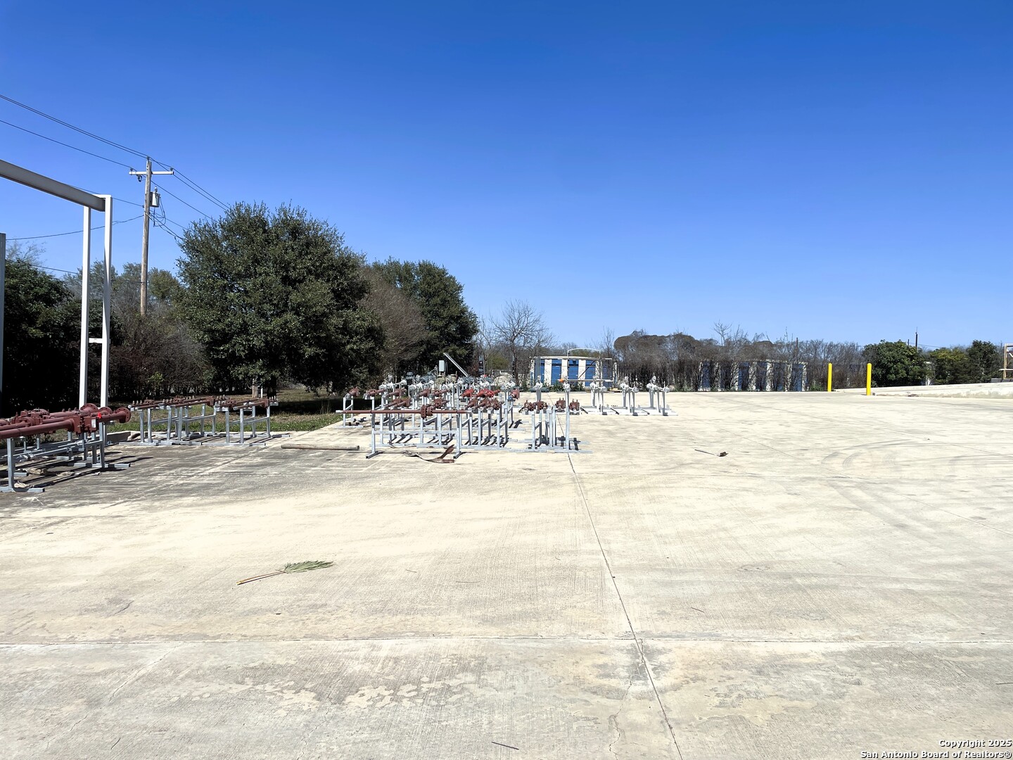 210 N Cherry