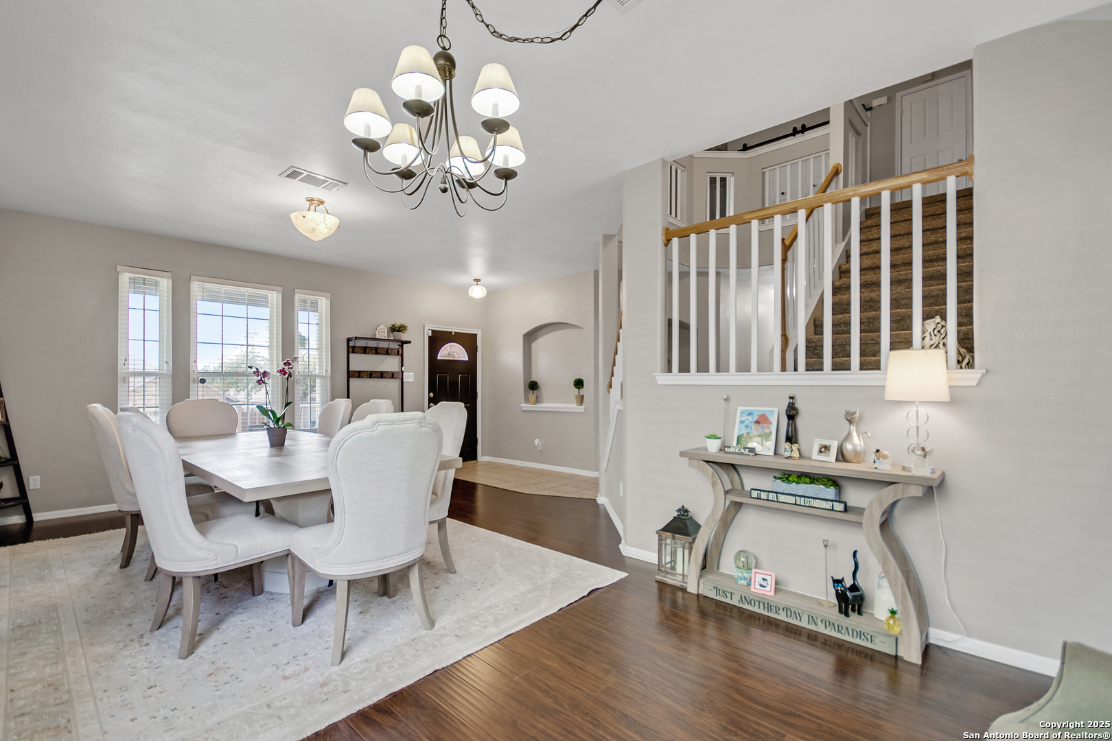 2219 Cardigan Hill