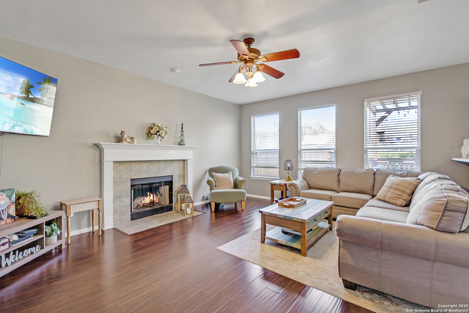 2219 Cardigan Hill