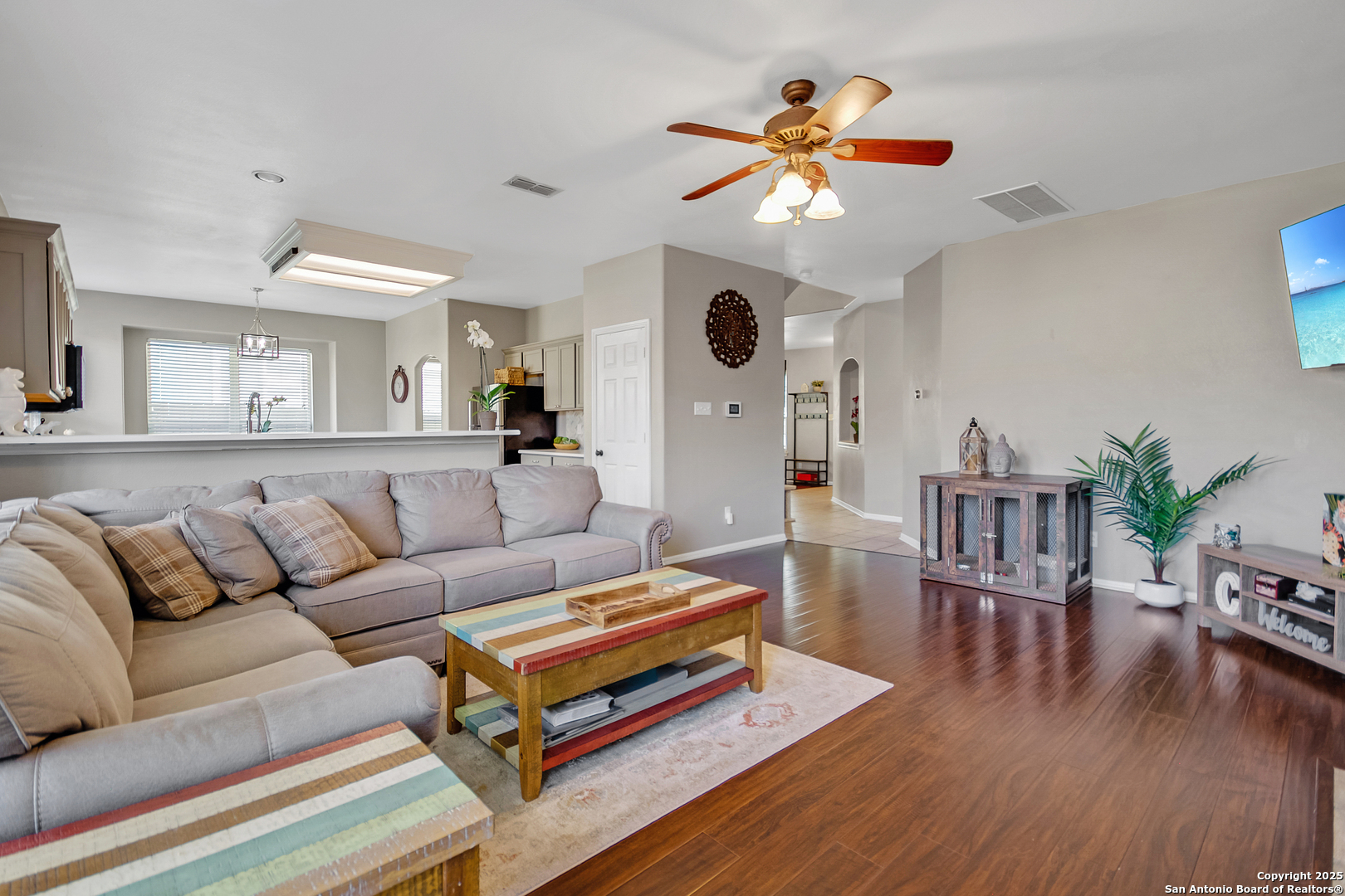 2219 Cardigan Hill