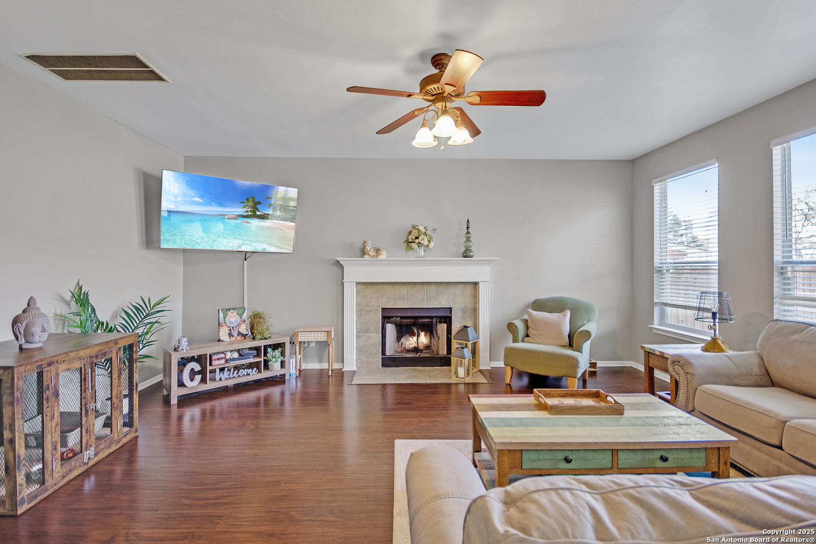 2219 Cardigan Hill