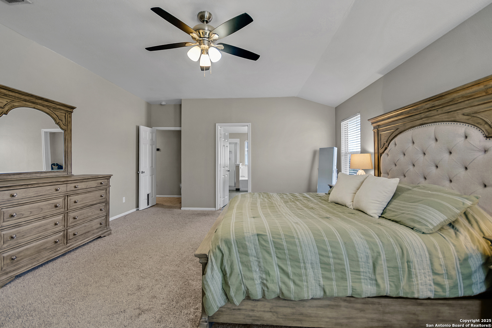 2219 Cardigan Hill