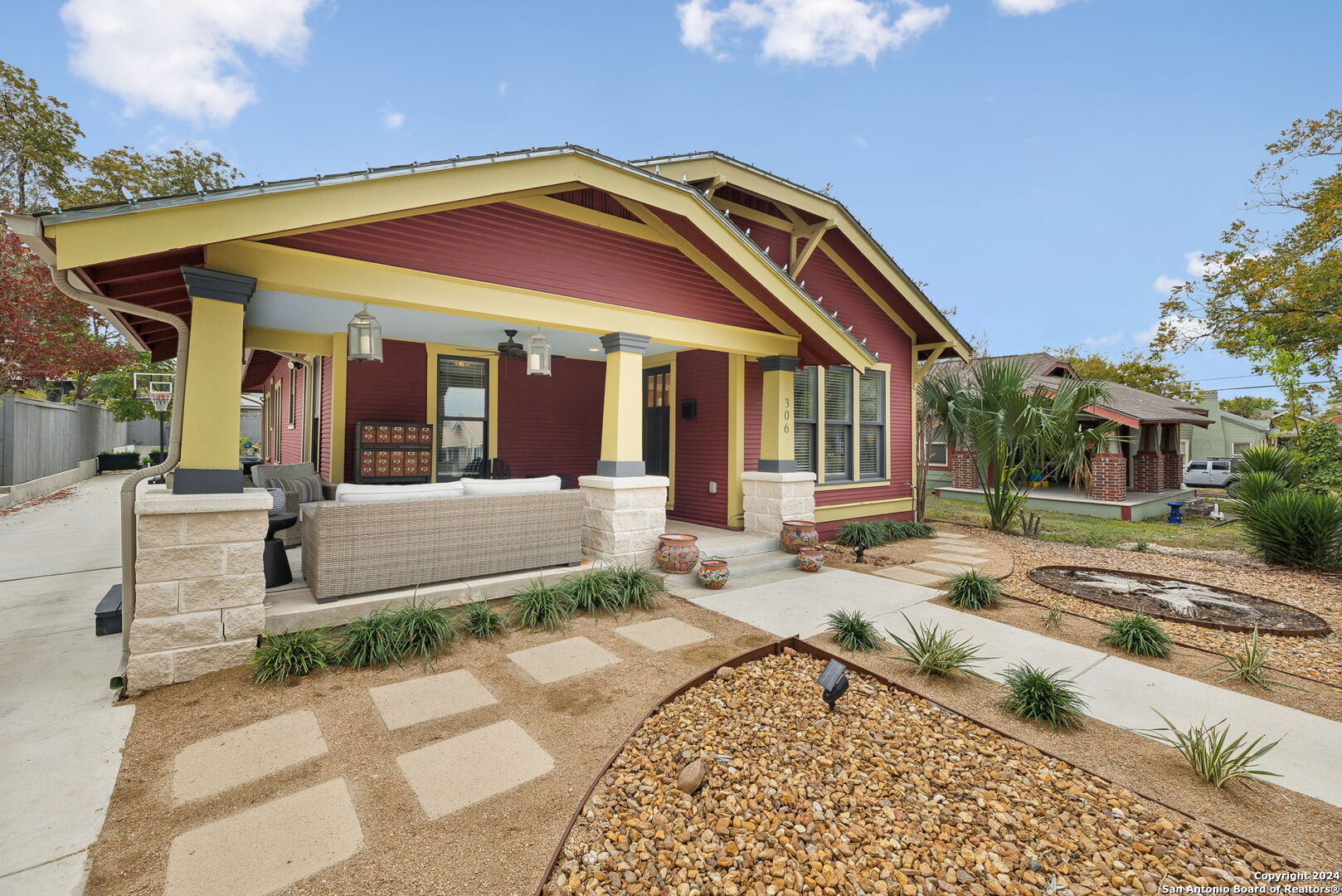 306 Carnahan St