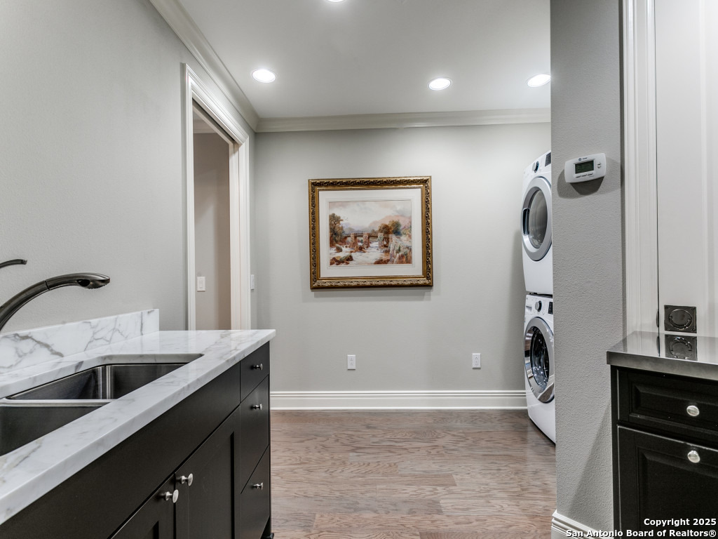 4242 Broadway 1001