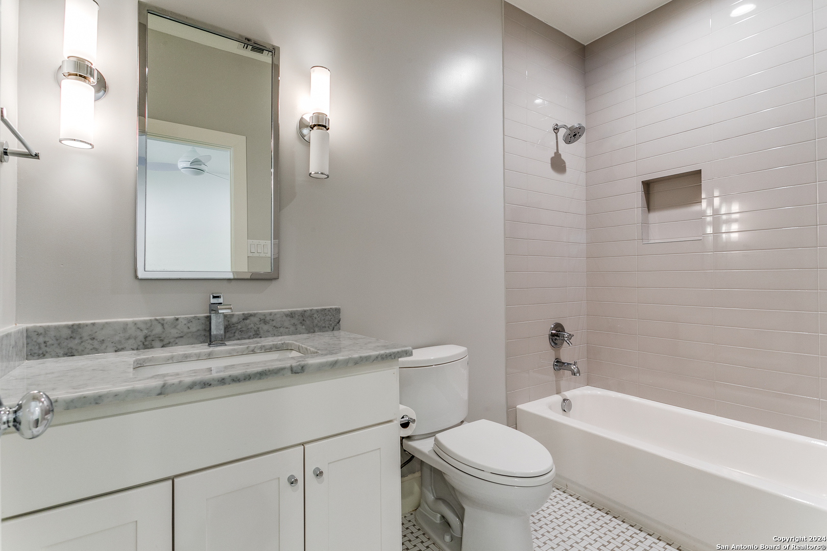 208 Grandview 3