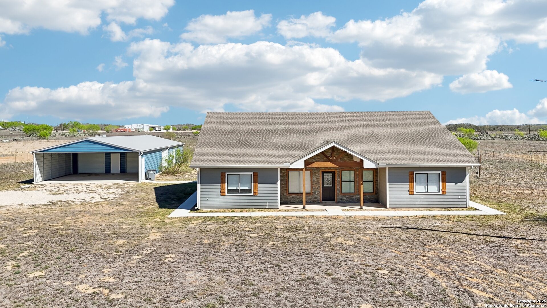 1783 county road 7711