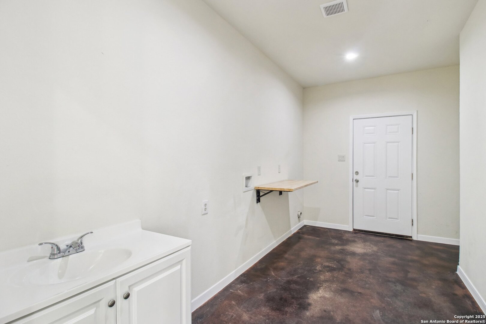 1783 county road 7711