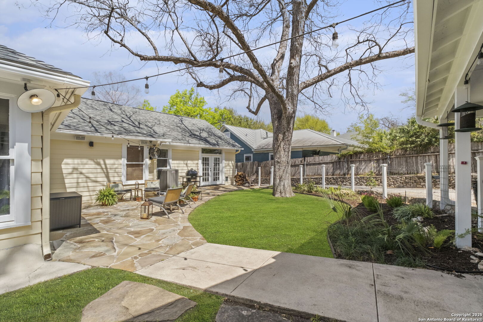 132 Harrison Ave
