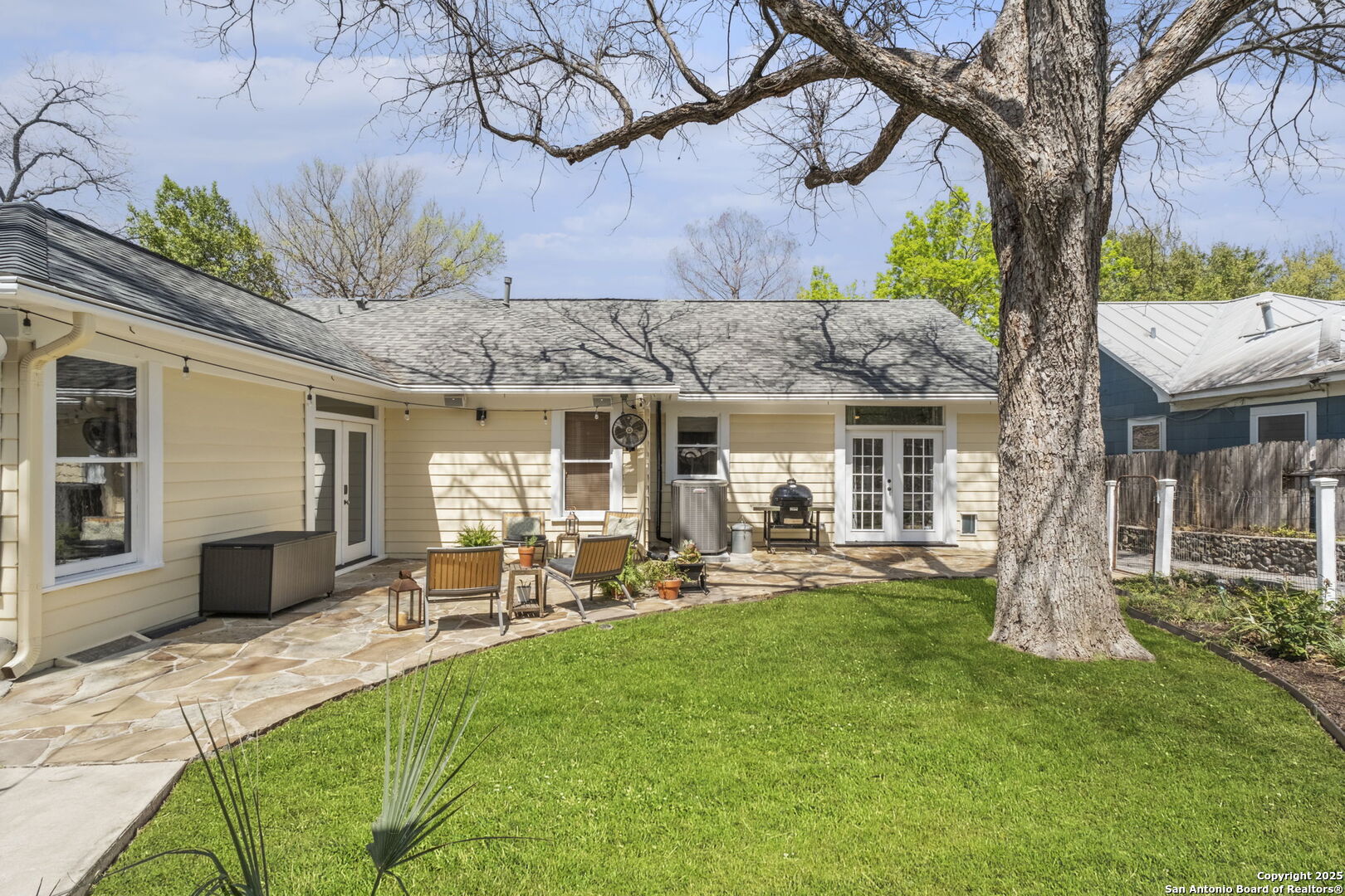 132 Harrison Ave
