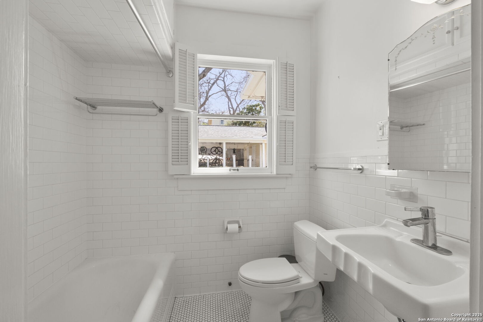 132 Harrison Ave