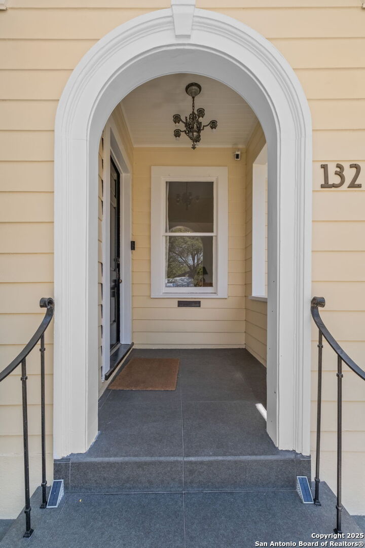 132 Harrison Ave