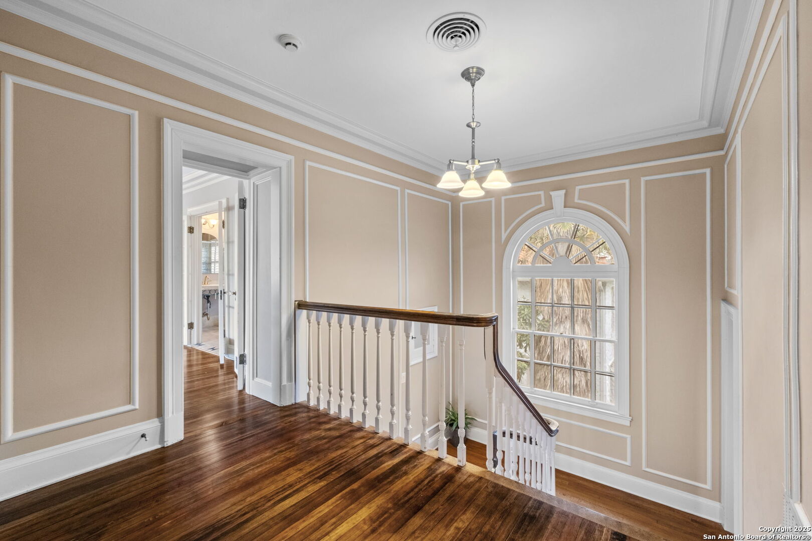 1301 BELKNAP PL