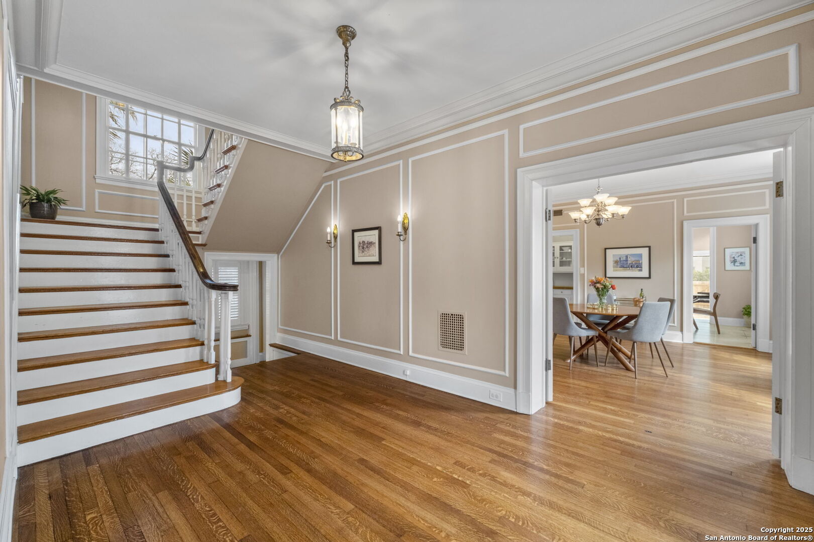 1301 BELKNAP PL