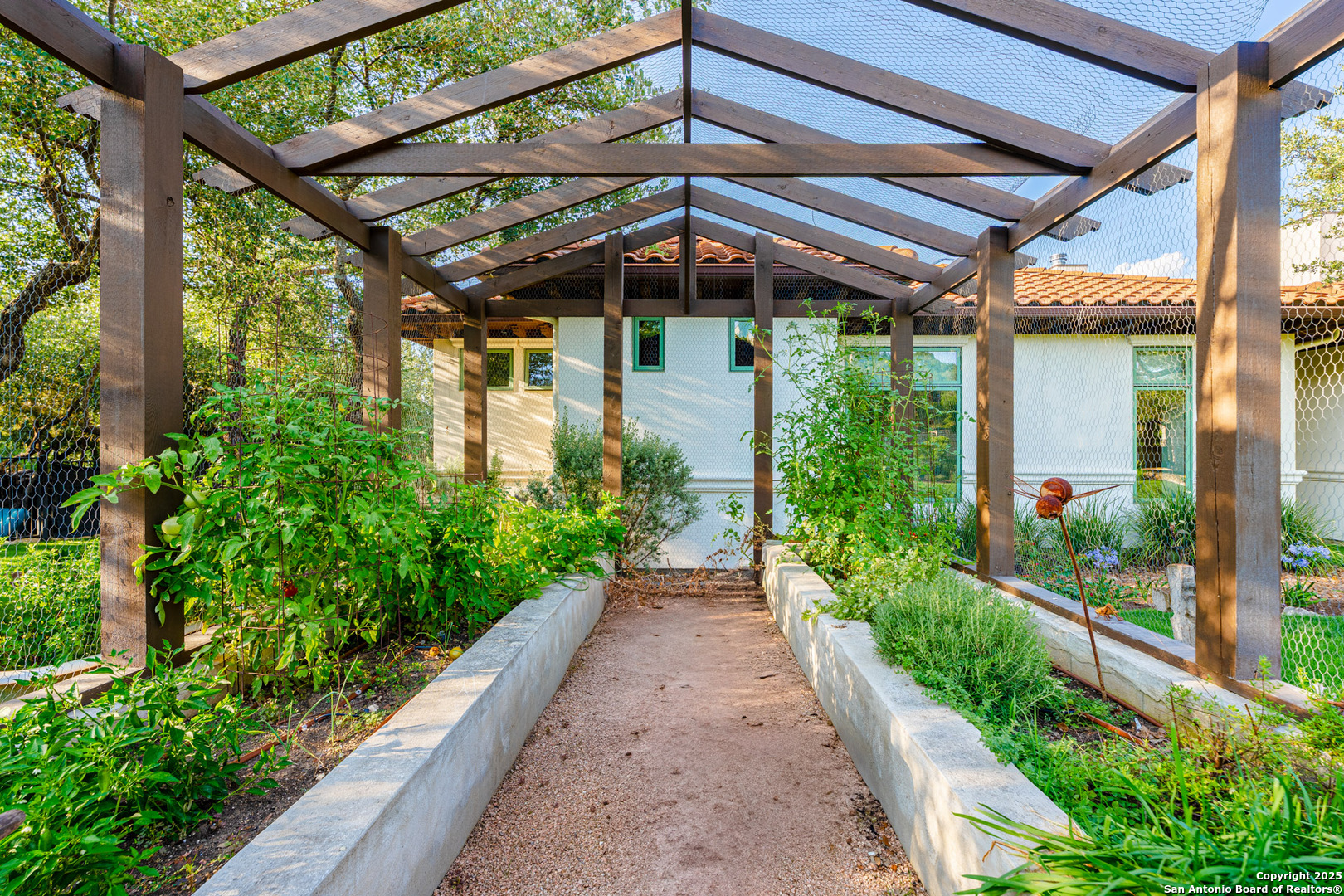 24209 Scenic Loop